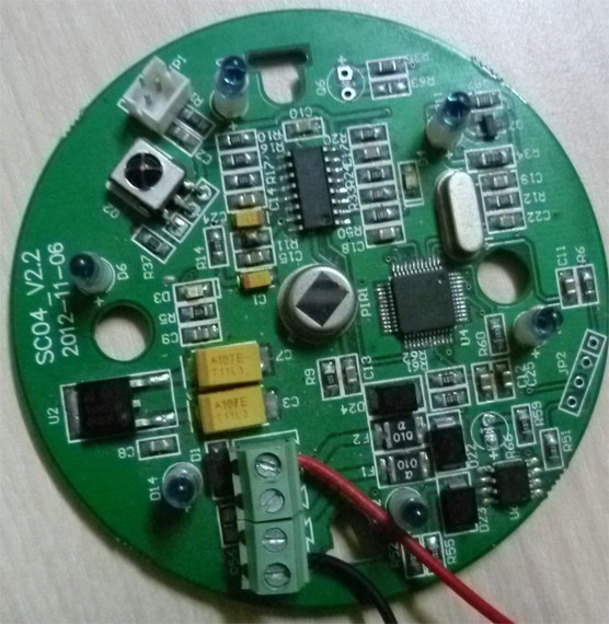 Emballage standard de sacs en carton pour la conception et l'assemblage de circuits imprimés à tension assurée de 48 V